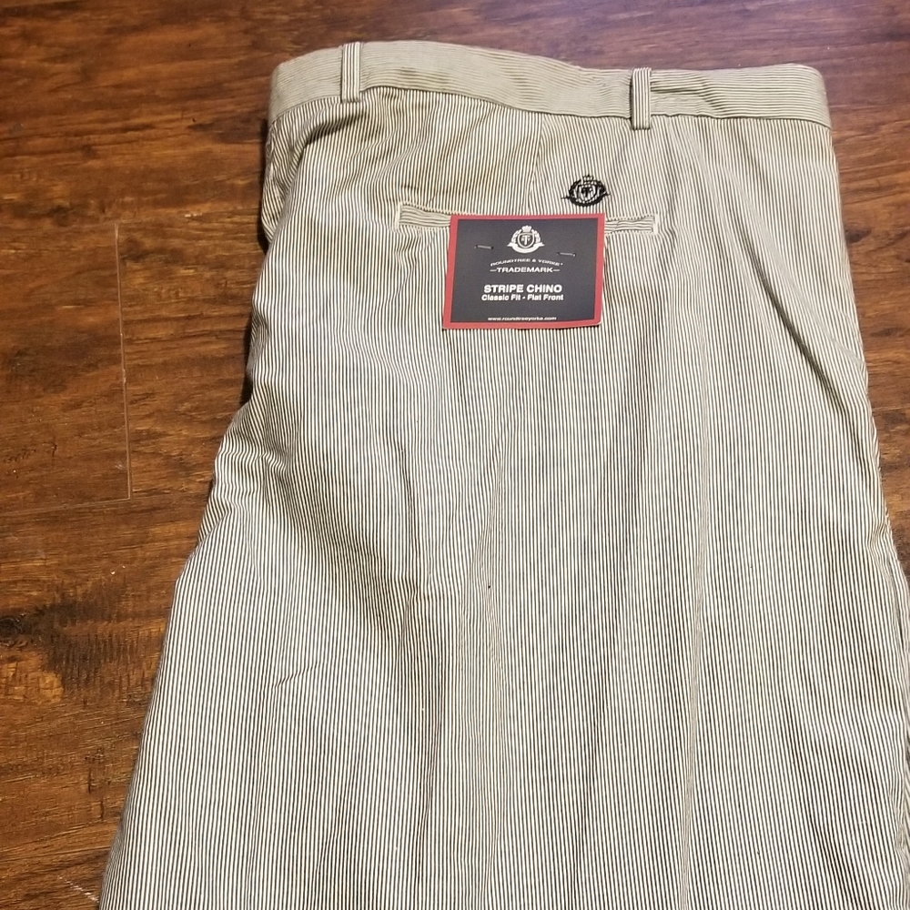 Roundtree & Yorke Strip Chino